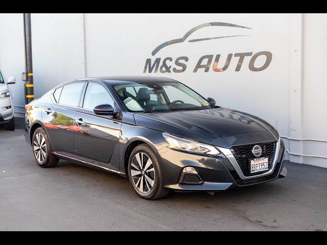 2021 Nissan Altima 2.5 SV