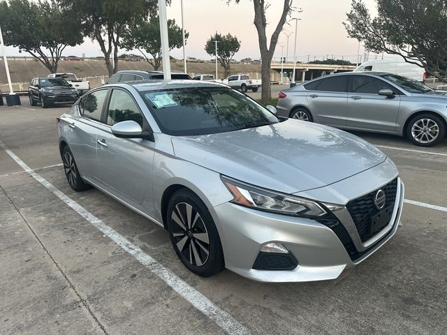 2021 Nissan Altima 2.5 SV