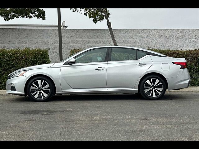 2021 Nissan Altima 2.5 SV