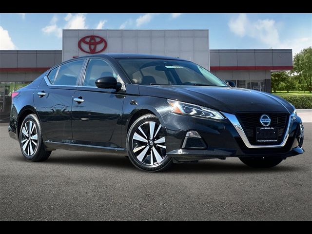 2021 Nissan Altima 2.5 SV