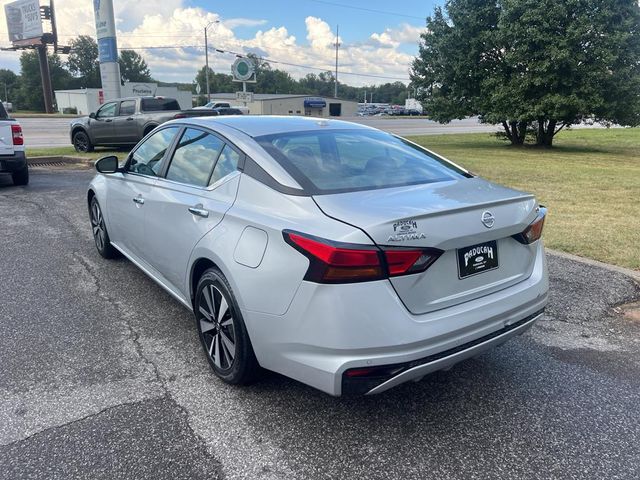 2021 Nissan Altima 2.5 SV