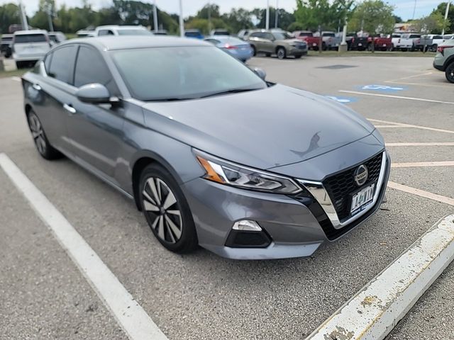 2021 Nissan Altima 2.5 SV