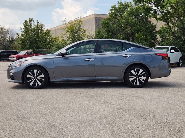 2021 Nissan Altima 2.5 SV