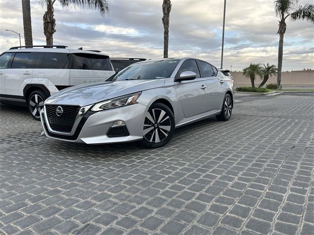 2021 Nissan Altima 2.5 SV