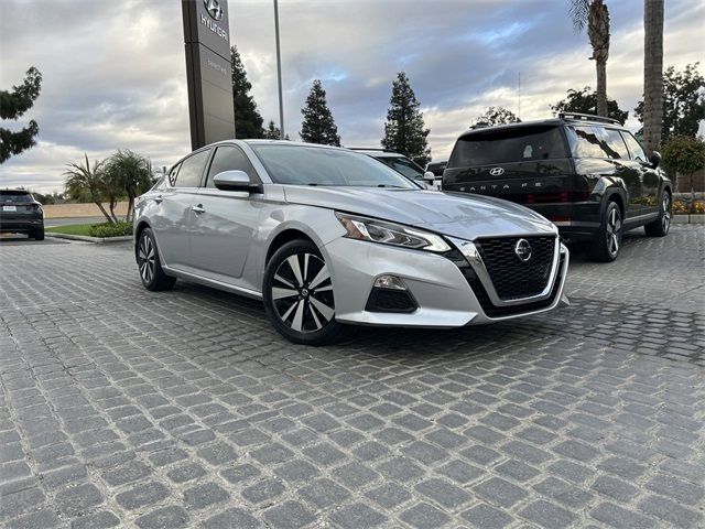 2021 Nissan Altima 2.5 SV