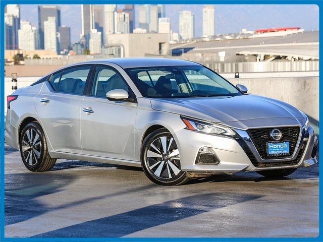 2021 Nissan Altima 2.5 SV