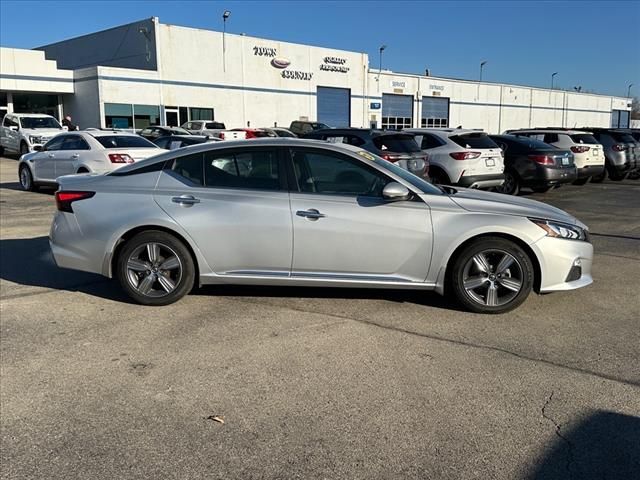 2021 Nissan Altima 2.5 SV