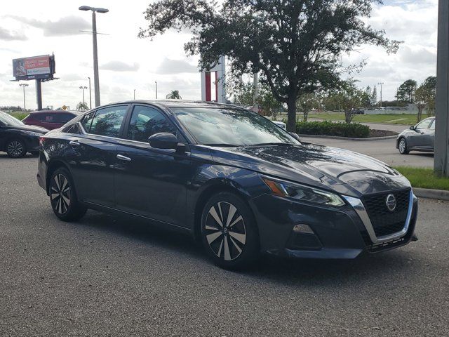 2021 Nissan Altima 2.5 SV