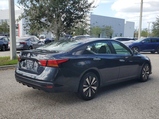 2021 Nissan Altima 2.5 SV