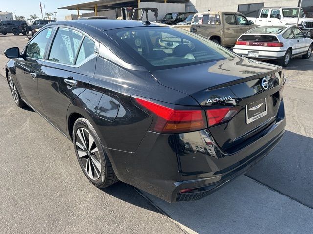 2021 Nissan Altima 2.5 SV