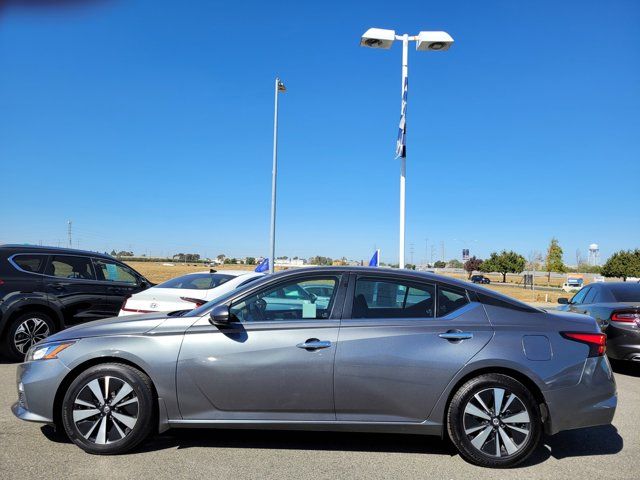 2021 Nissan Altima 2.5 SV