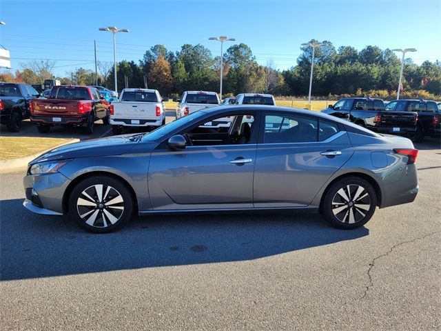 2021 Nissan Altima 2.5 SV