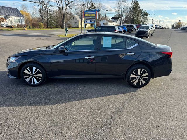 2021 Nissan Altima 2.5 SV