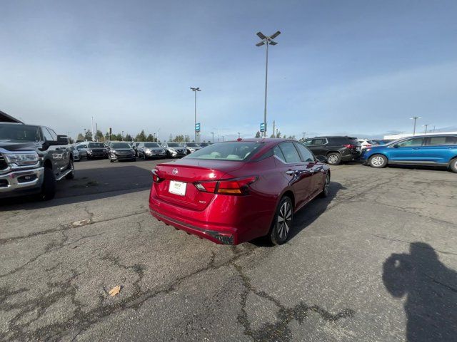 2021 Nissan Altima 2.5 SV