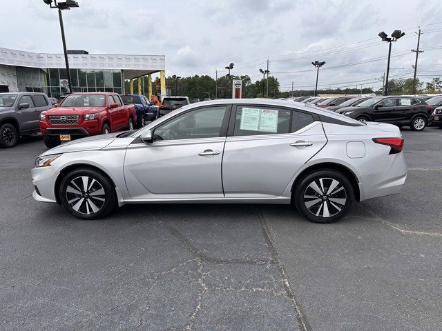 2021 Nissan Altima 2.5 SV