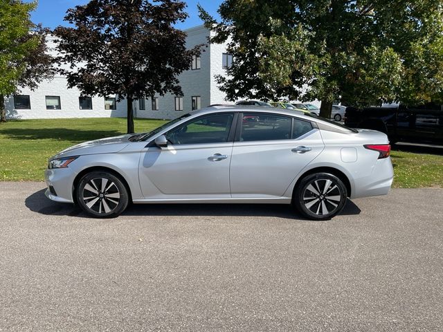 2021 Nissan Altima 2.5 SV