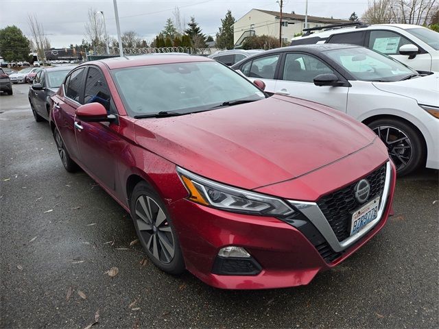 2021 Nissan Altima 2.5 SV