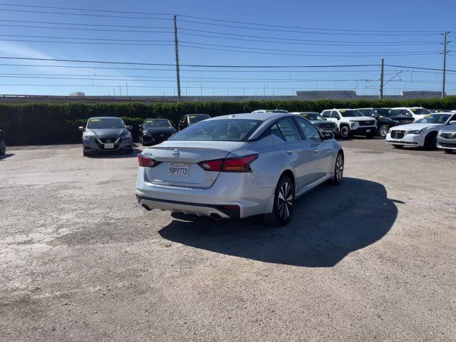 2021 Nissan Altima 2.5 SV