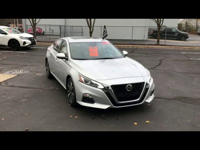 2021 Nissan Altima 2.5 SV