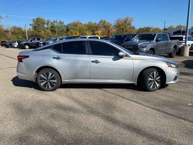 2021 Nissan Altima 2.5 SV