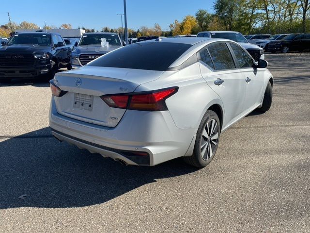 2021 Nissan Altima 2.5 SV