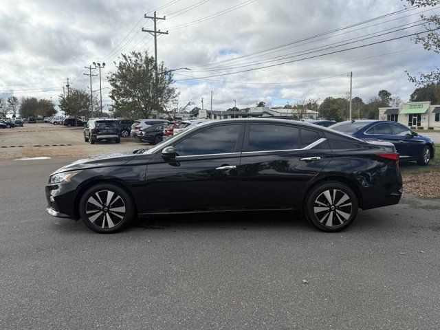 2021 Nissan Altima 2.5 SV