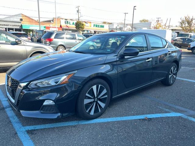 2021 Nissan Altima 2.5 SV