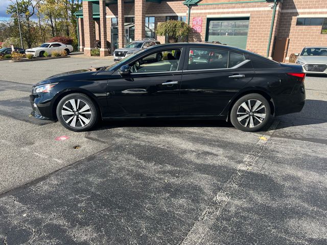 2021 Nissan Altima 2.5 SV