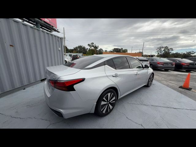 2021 Nissan Altima 2.5 SV