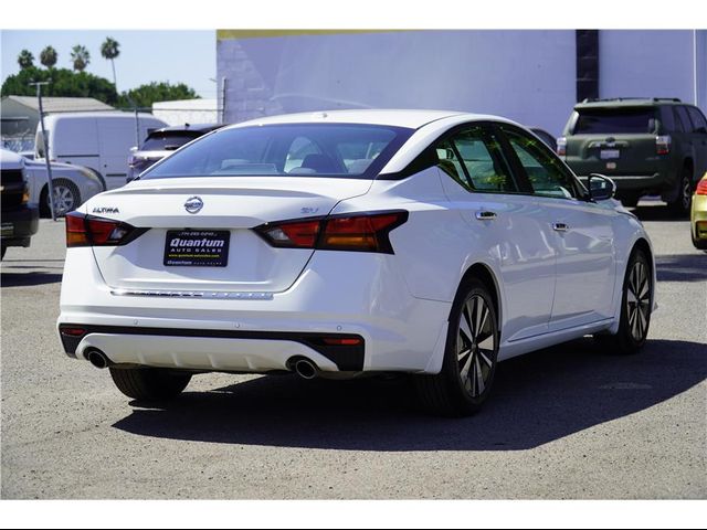 2021 Nissan Altima 2.5 SV