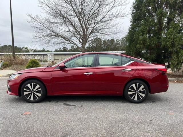 2021 Nissan Altima 2.5 SV