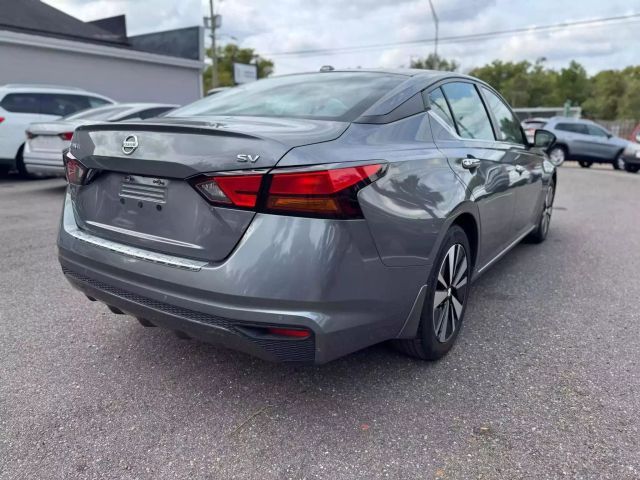 2021 Nissan Altima 2.5 SV