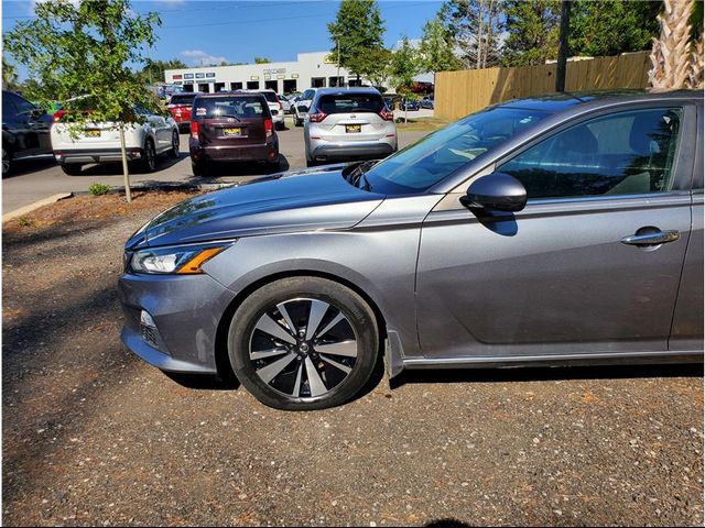 2021 Nissan Altima 2.5 SV