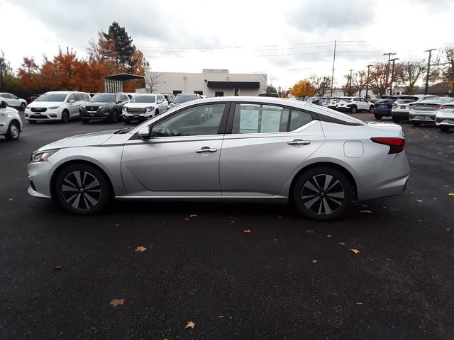 2021 Nissan Altima 2.5 SV