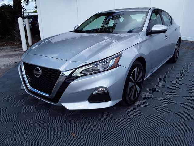 2021 Nissan Altima 2.5 SV