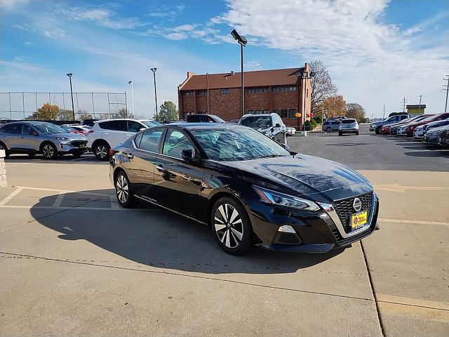 2021 Nissan Altima 2.5 SV