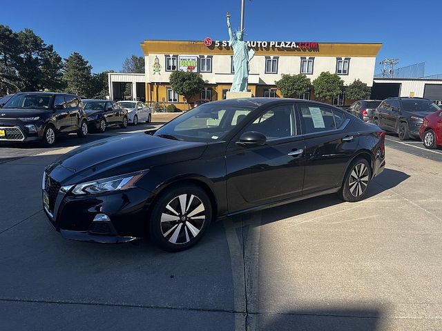 2021 Nissan Altima 2.5 SV