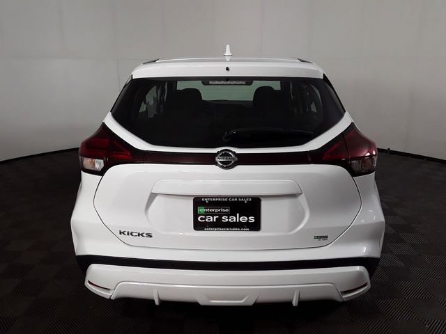 2021 Nissan Kicks S