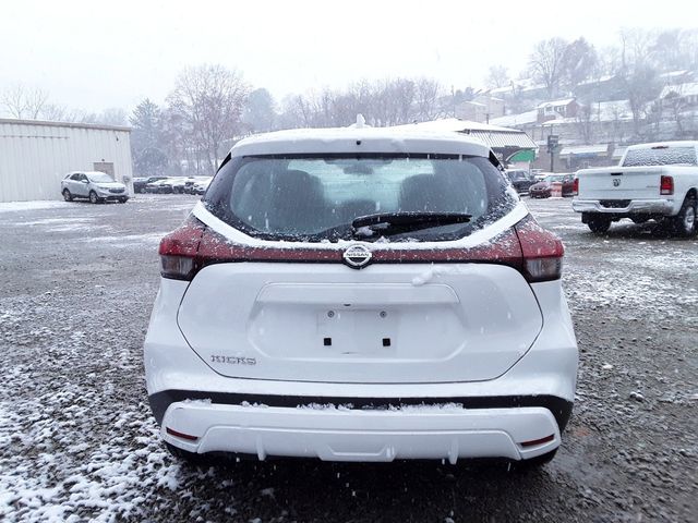 2021 Nissan Kicks S