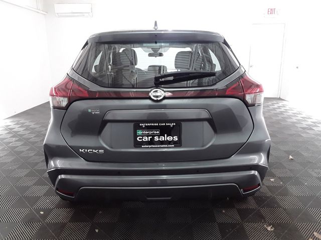 2021 Nissan Kicks S