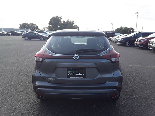 2021 Nissan Kicks S