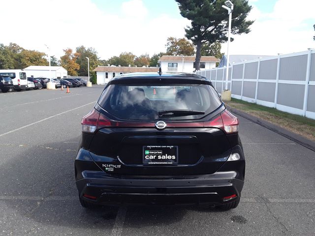 2021 Nissan Kicks S