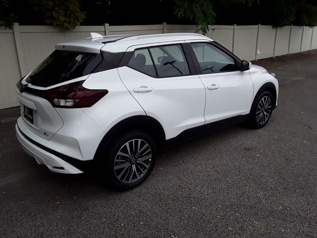 2021 Nissan Kicks SV