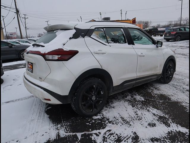 2021 Nissan Kicks SR