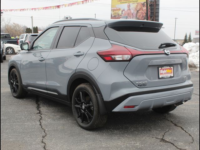 2021 Nissan Kicks SR