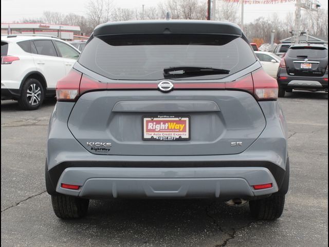 2021 Nissan Kicks SR