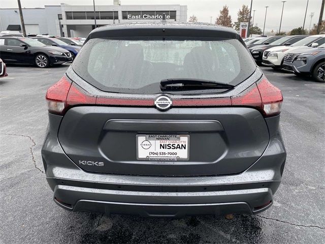 2021 Nissan Kicks S