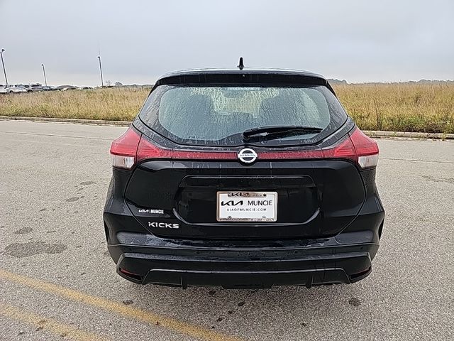 2021 Nissan Kicks S