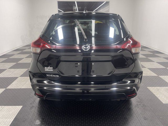 2021 Nissan Kicks S