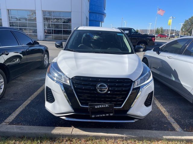 2021 Nissan Kicks S